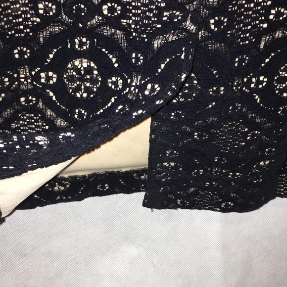 Betsy Johnson Black Lace Overlay Dress With Tan Lining and Cap Sleeves | Size 4 - Picture 8 of 8